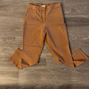 Women’s casual pants .